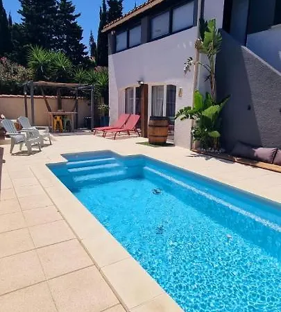 Maison 180 M2 Avec Piscine Et Terrain De Petanque Holiday home