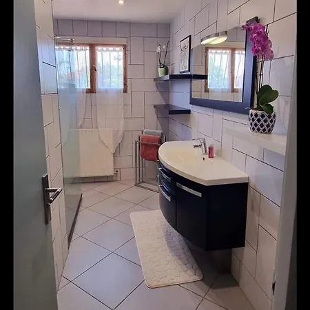 Holiday home Maison 180 M2 Avec Piscine Et Terrain De Petanque *